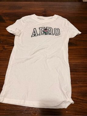Aeropostale White Short Sleeve Logo Tee with Rose woman’s size small